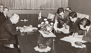 February 1971, Joint technology agreement with Hitachi Cable, Ltd.